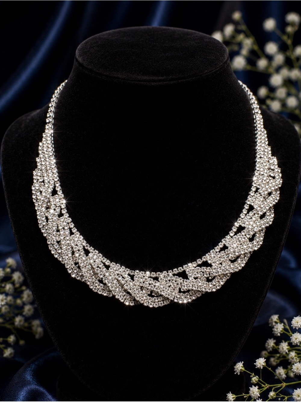 Necklace “Cookie Lee” Elegant Silver Rhinestone Necklace Choker